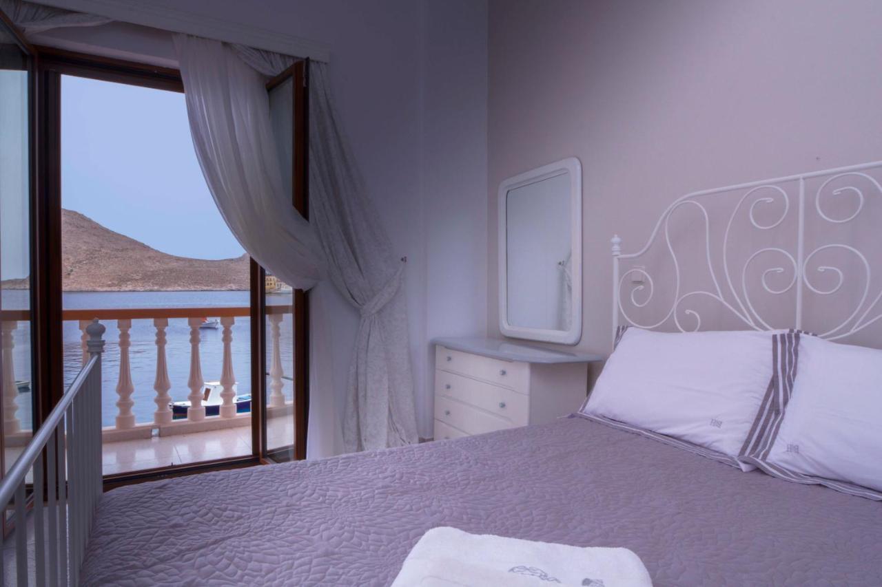 Villa Skiadeni Chalki Town Extérieur photo